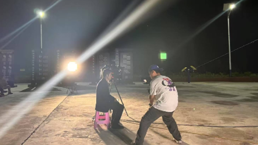 光影人生——公益電影放映員楊恩和