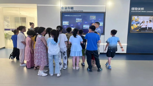 青島市嶗山區(qū)總工會“小工友”海洋主題夏令營開啟