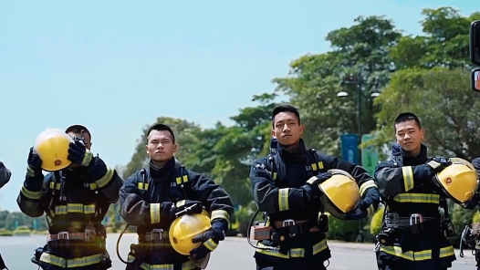 《未來(lái)我來(lái)》MV