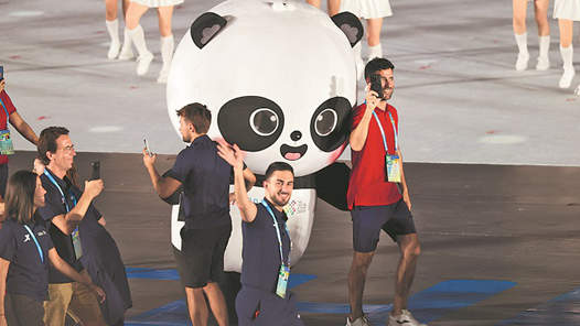 聚焦丨成都世運之夜“松弛感”拉滿