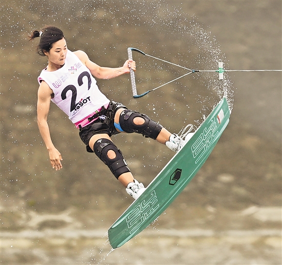 3089990_tpzz_1754839684763_b