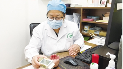 中國醫師節，致敬廣東基層醫務工作者——微光成炬 把安康照進千家萬戶