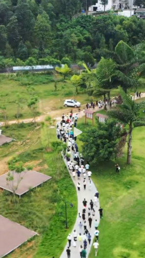 青春正當(dāng)時(shí)，祝愿所有的“青春探路者”勇敢追夢(mèng)，發(fā)光發(fā)亮！