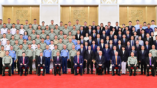 中國人民抗日戰爭暨世界反法西斯戰爭勝利80周年紀念活動總結會議在京舉行 習近平親切接見紀念活動籌辦工作各方面代表