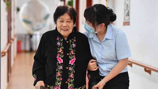 護工也要“賽”英語？復(fù)合型照護人才越來越受歡迎