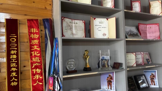 中國(guó)夢(mèng)·大國(guó)工匠篇 | 斯蘭別克·沙合什：用半世紀(jì)堅(jiān)守?zé)ㄐ禄盎罨? title=