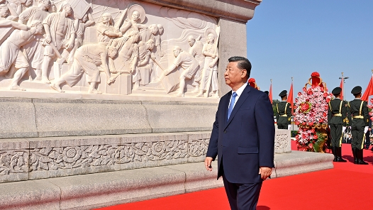 烈士紀念日向人民英雄敬獻花籃儀式在京隆重舉行 習近平等黨和國家領導人出席