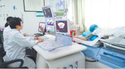 貫徹落實(shí)黨的二十屆四中全會(huì)精神權(quán)威訪談｜為中國(guó)式現(xiàn)代化提供良好健康根基和人口根基——訪國(guó)家衛(wèi)生健康委黨組書記、主任雷海潮