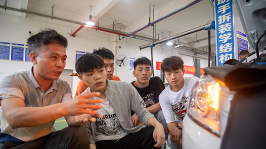 讓技能人才更多更能｜競賽引領教學：人人都參與 個個可出彩