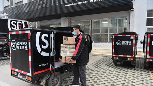 “網紅快遞小哥”李慧鵬：在奔跑中傳遞溫暖
