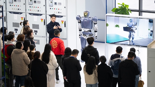 貫徹落實(shí)黨的二十屆四中全會(huì)精神權(quán)威訪談｜當(dāng)好橋梁紐帶 服務(wù)科技強(qiáng)國(guó)建設(shè)——訪中國(guó)科協(xié)黨組書記賀軍科