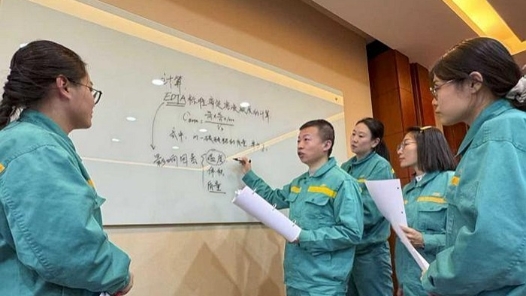 滴定管下的堅(jiān)守——記國(guó)藥工匠姚鵬的“毫厘之爭(zhēng)”