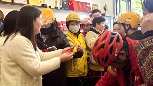 2026年兩節工會送溫暖行動·暖聞｜“工會太懂我們了”