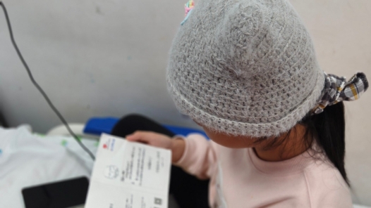 26城愛心匯聚北京，百頂手織毛線帽溫暖首兒所患兒