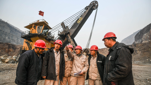 新春走基層·回訪“習近平與一線職工朋友們”的故事｜“這是總書記夸贊過的工裝”