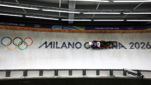 中國雪橇隊當好“追趕者”