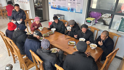 新春走基層丨陜西銅川：愛心餐車駛入鄉間暖人心