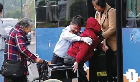 一趟特殊公交背后的暖心事