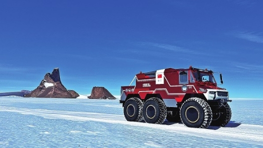 國產“雪豹”車輛完成南極現場測試