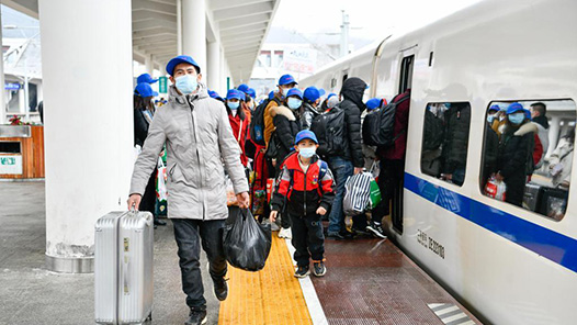 2月12日全社會跨區域人員流動量預計超2.7億人次