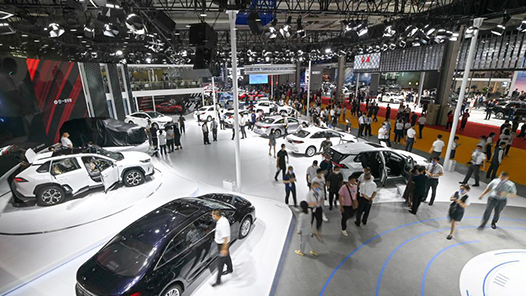 商務部：春節假期購買新車可申領汽車以舊換新補貼