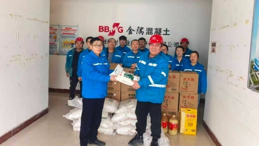 天津市東麗區總工會：暖意直抵基層一線