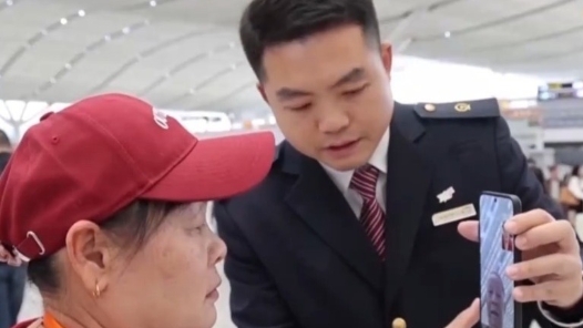 新春走基層｜有呼必應“迎春花” 守護灣區團圓路