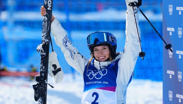 自由式滑雪——女子U型場地技巧：谷愛凌、李方慧分獲冠、亞軍